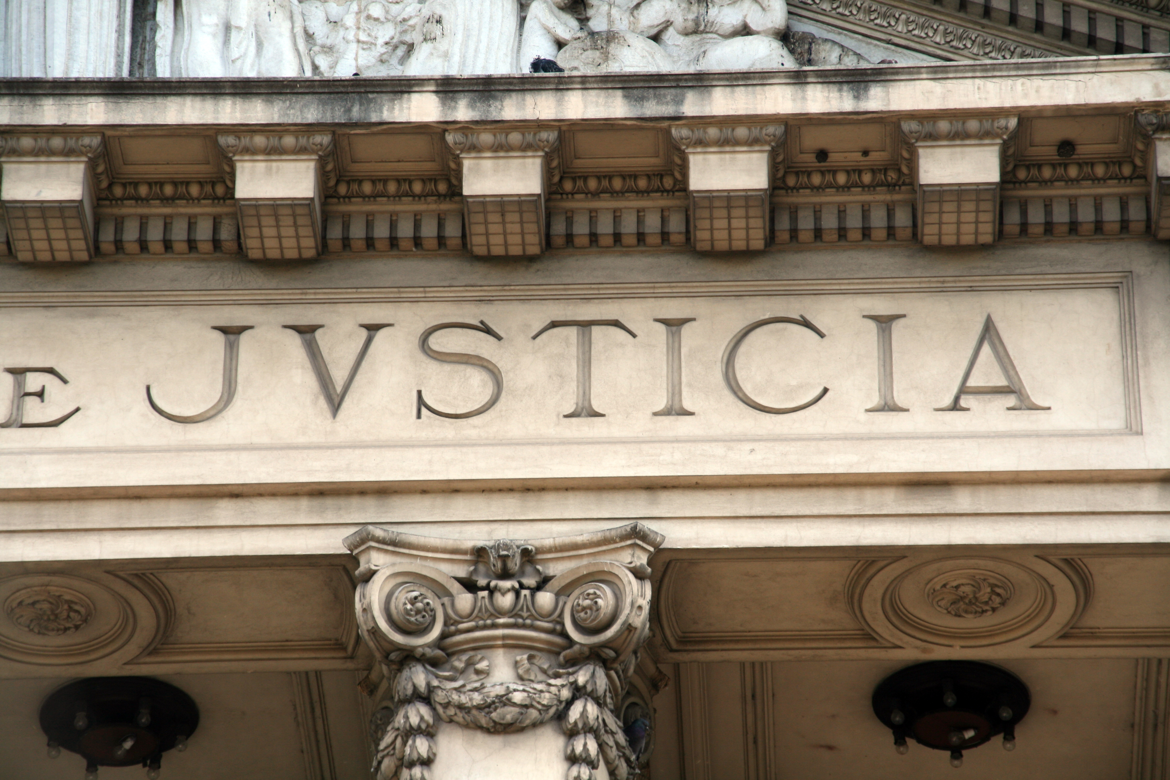 El TSXG reconoce irregularidades en las retribuciones del personal EIR, por parte del Sergas